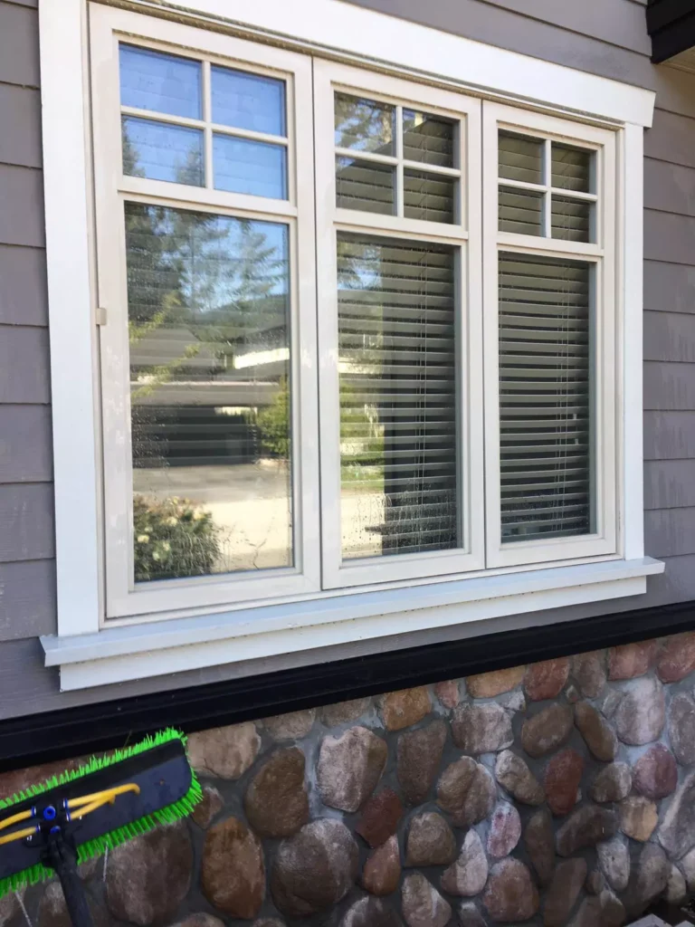 Window Trim Installation and Repair, Commercial window cleaning